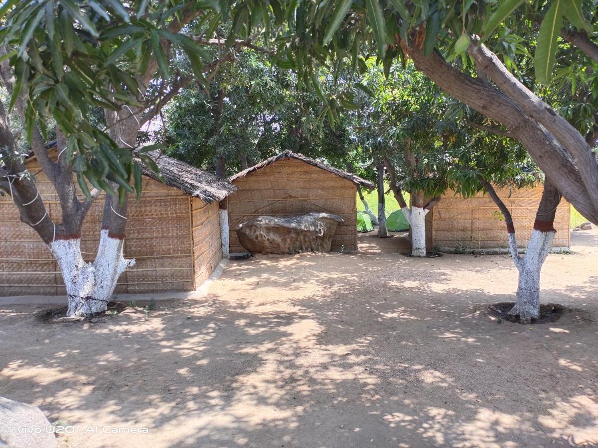Sunrise Guest House & Restaurant Hampi Εξωτερικό φωτογραφία