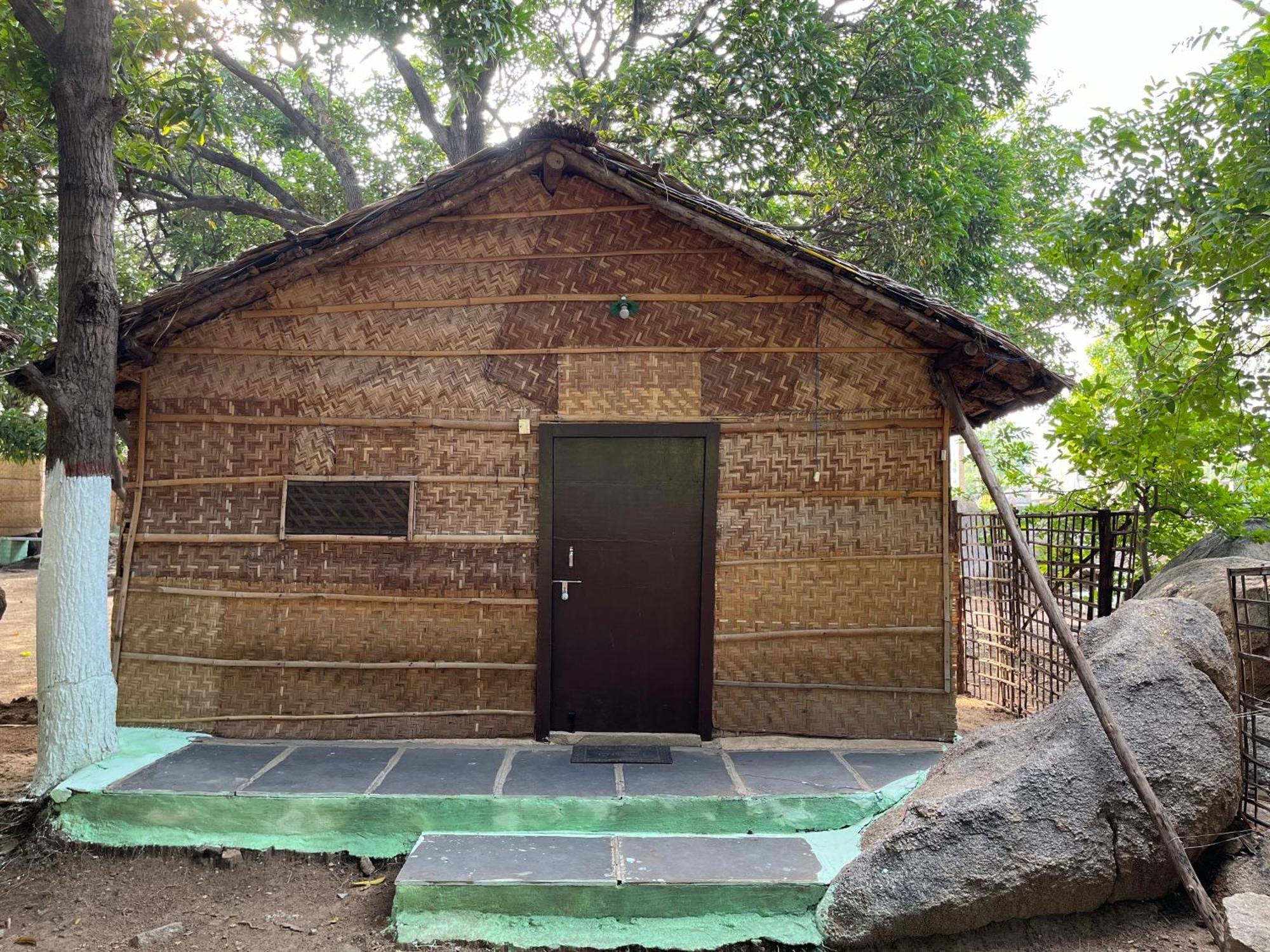 Sunrise Guest House & Restaurant Hampi Εξωτερικό φωτογραφία